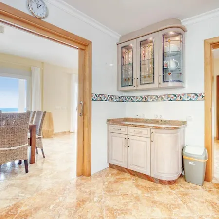 Exclusive With Panoramic Sea Views
