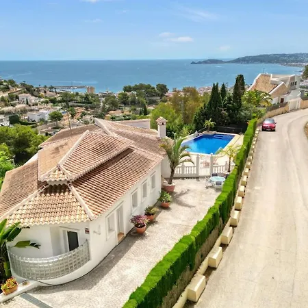 Exclusive With Panoramic Sea Views בית נופש