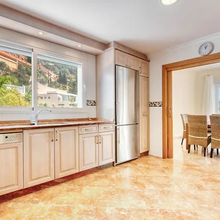 בית נופש Exclusive With Panoramic Sea Views