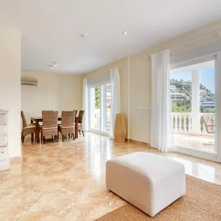 Exclusive With Panoramic Sea Views בית נופש *