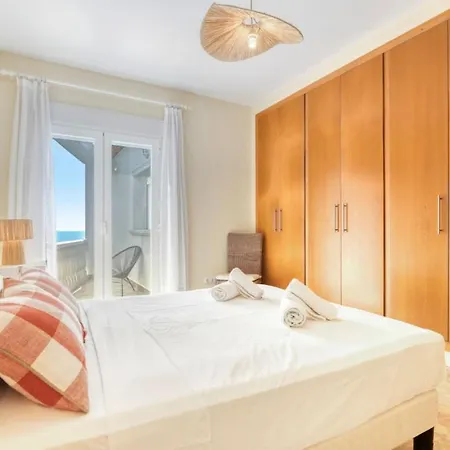 Exclusive With Panoramic Sea Views *