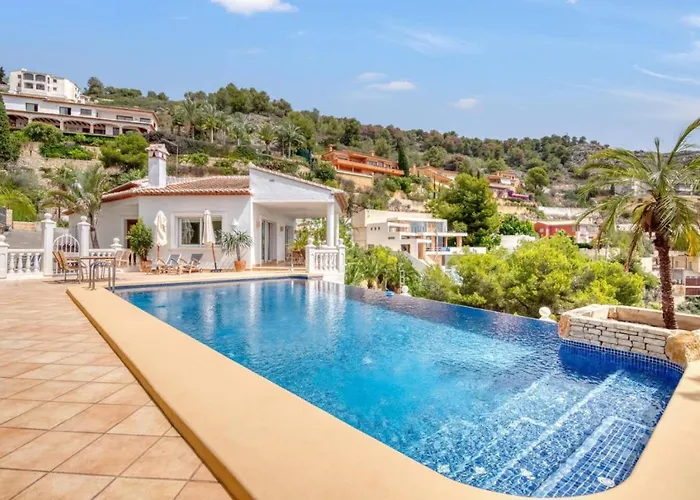 Exclusive With Panoramic Sea Views Jávea