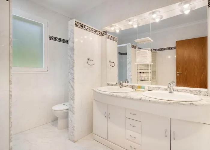 Exclusive With Panoramic Sea Views בית נופש *